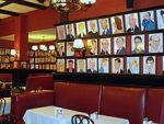 where to eat in times square